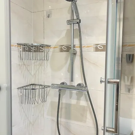 Superb Modern Near Gare De Lyon Bercy F4