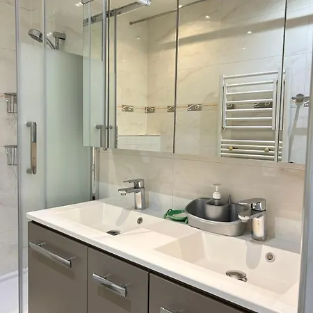 Superb Modern Near Gare De Lyon Bercy F4 * Paříž
